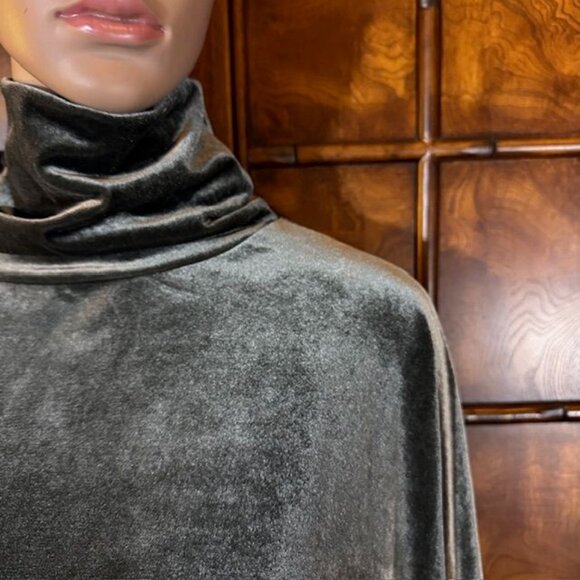 WynneLayers Dark Slate Stretch Velvet Side Slit Turtleneck Top - Picture 11 of 16